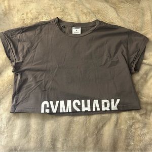 GYMSHARK cropped tshirt